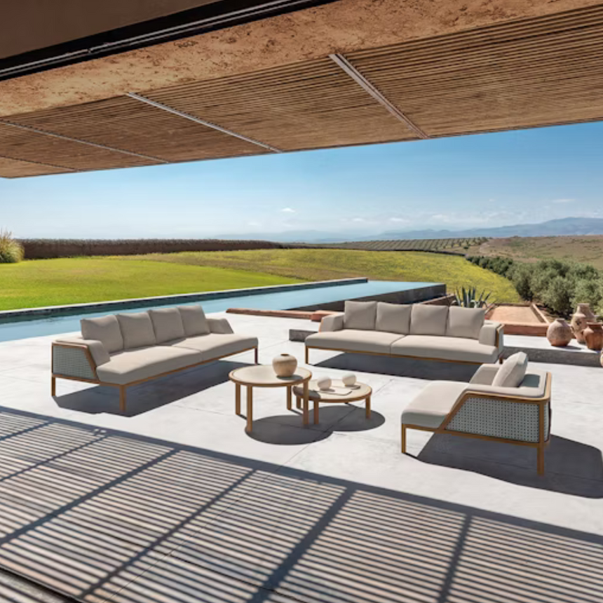 Kilt garden coffee table