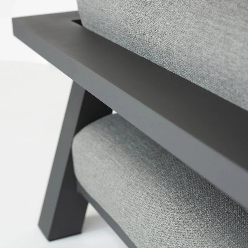 Iconic 3 személyes szövet kerti kanapé