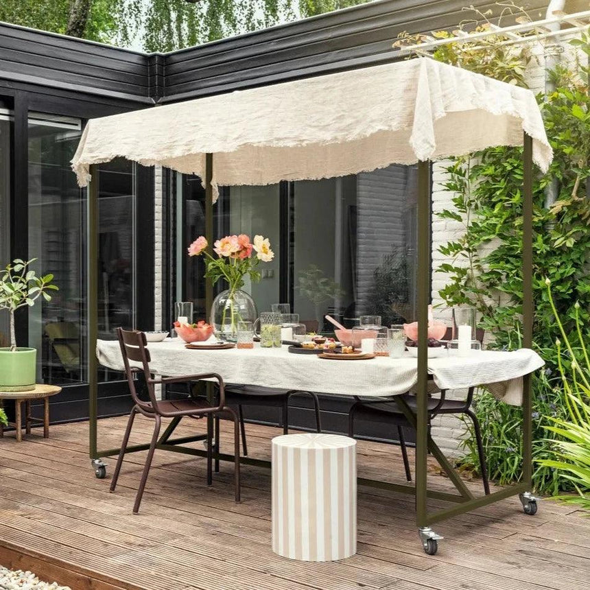 Blue sky gurulós fa kerti asztal kerettel - Dutch Home