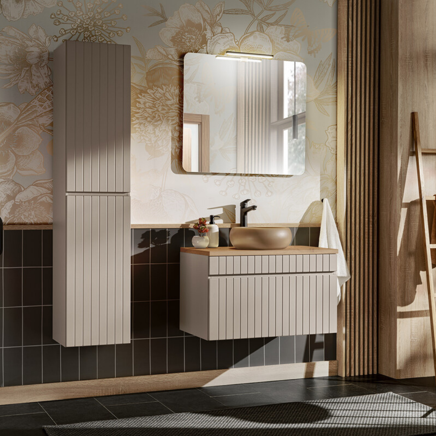 Baggy woven chenille pouf