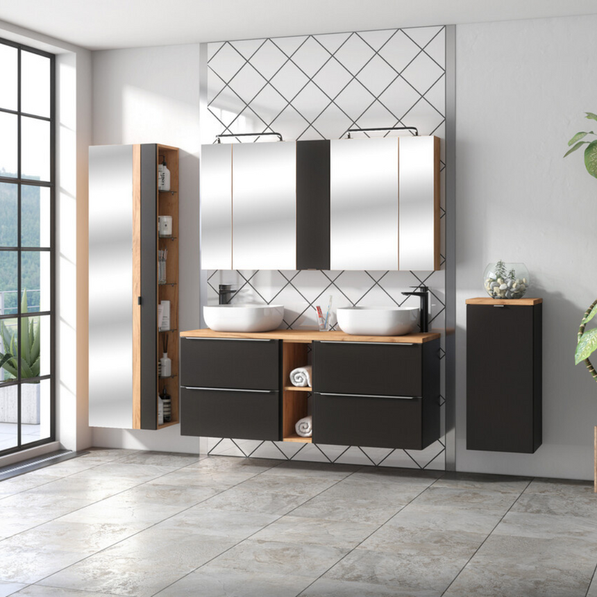 Capri fa faliszekrény