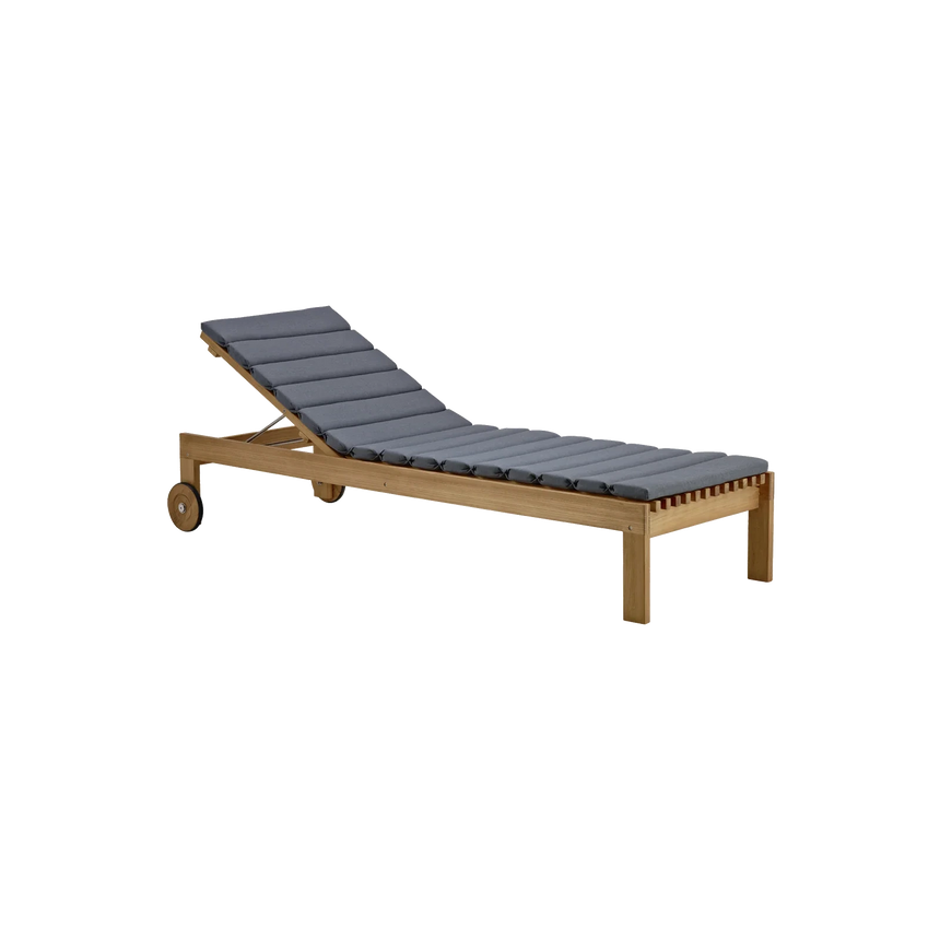 Elegance fabric chair