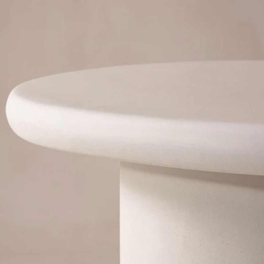 Daria concrete storage table