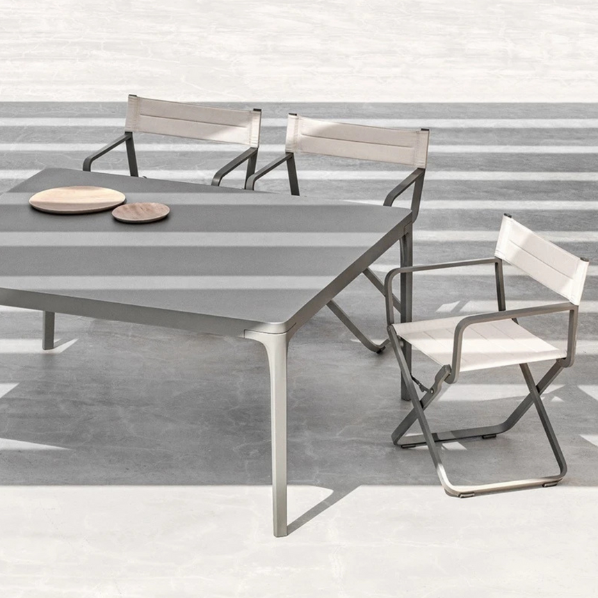 Kilt garden coffee table