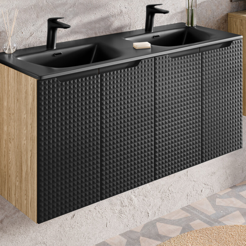 Baggy woven chenille pouf