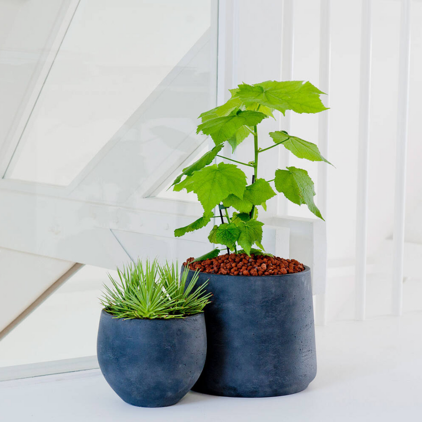 Orb clay flower pot Ø48