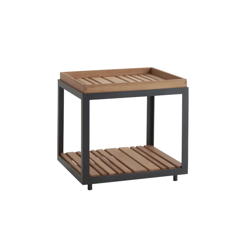 Level fa kerti dohányzóasztal 48x48