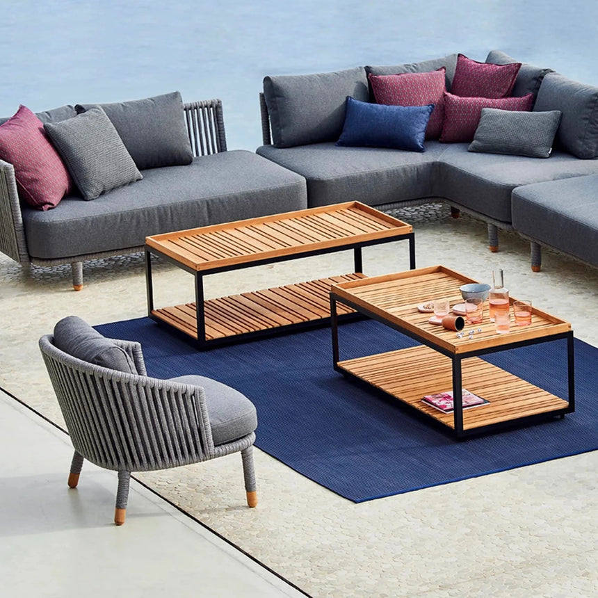 Level fa kerti dohányzóasztal 122x62