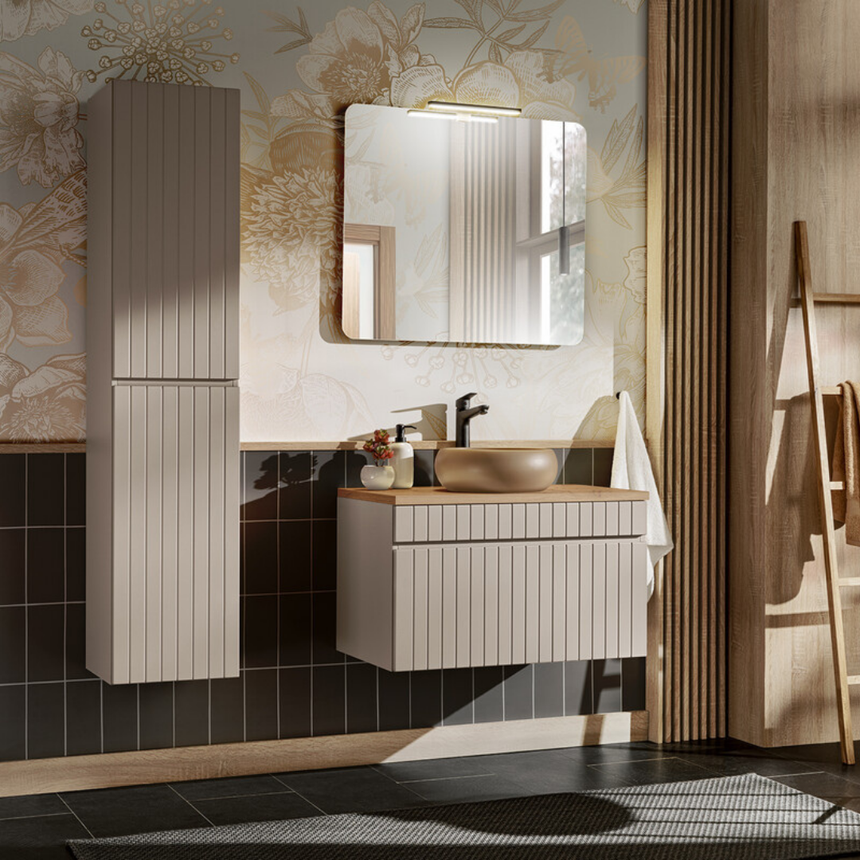 Baggy woven chenille pouf