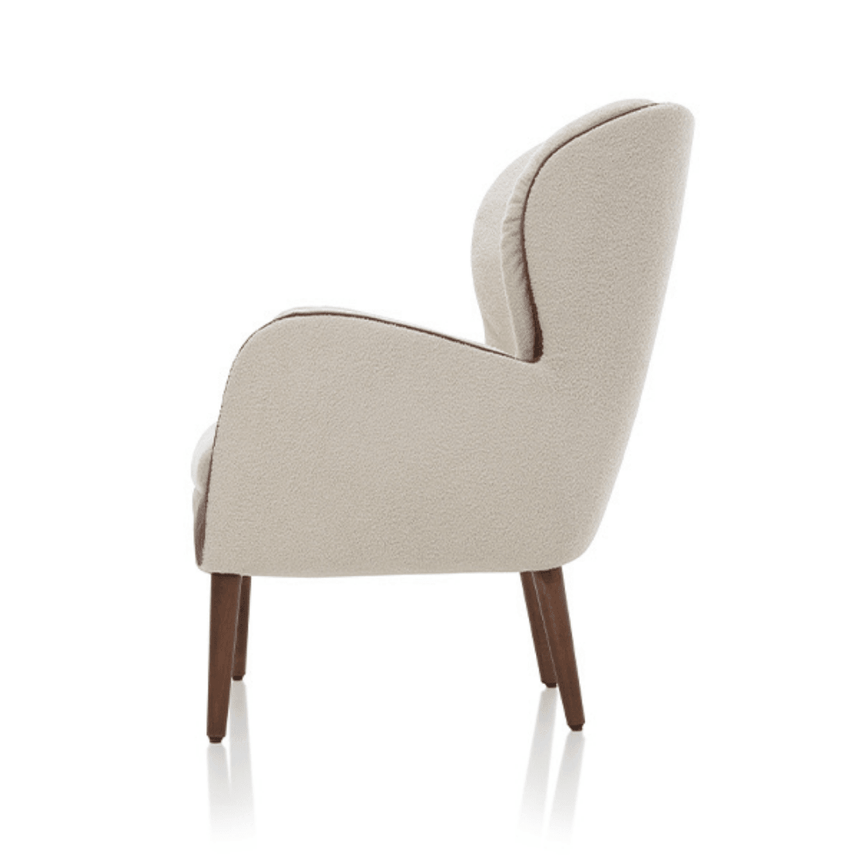 Mio armchair