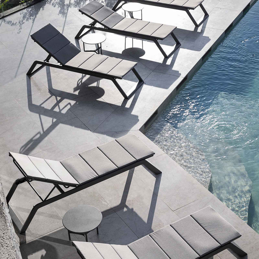 Elegance fabric chair