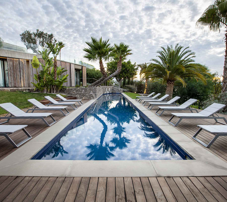 Elegance fabric chair