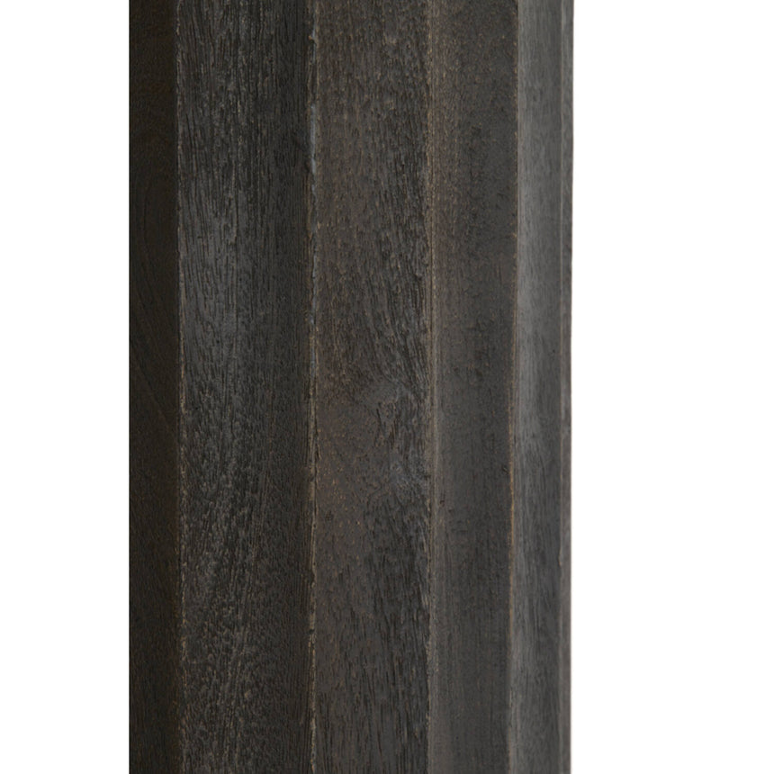 Ellena lerakóasztal – Magasított, hengeres kialakítású fa asztal