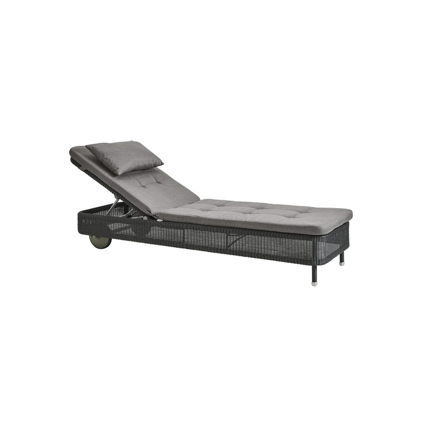 Elegance fabric chair