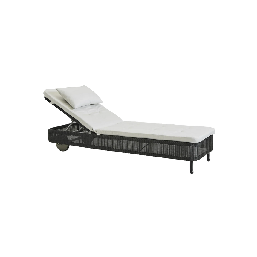 Elegance fabric chair