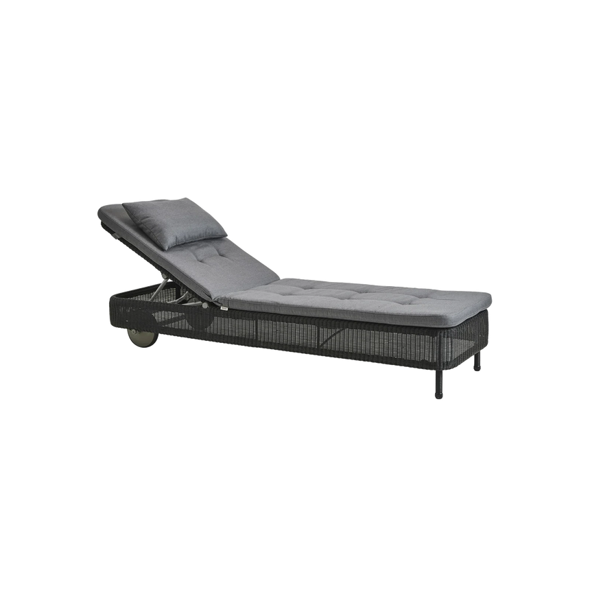 Elegance fabric chair