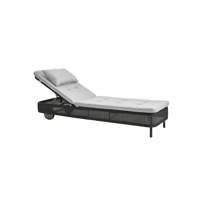 Elegance fabric chair