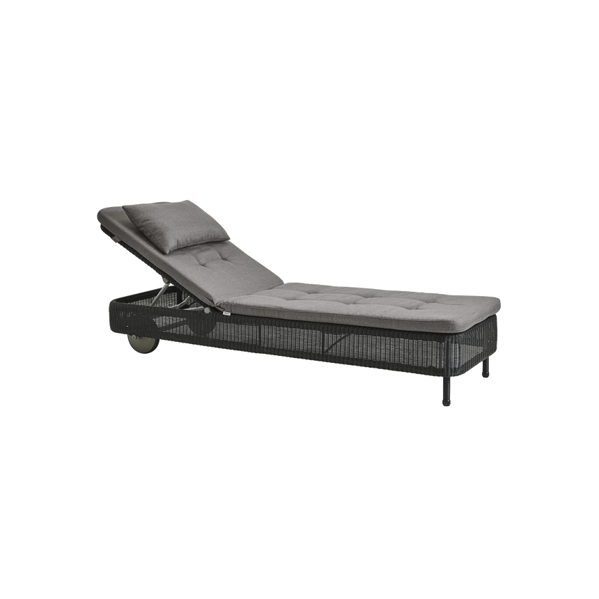 Elegance fabric chair