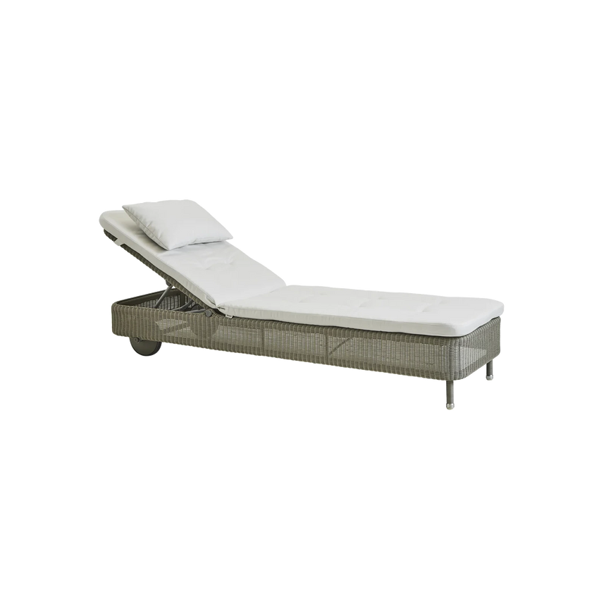 Elegance fabric chair