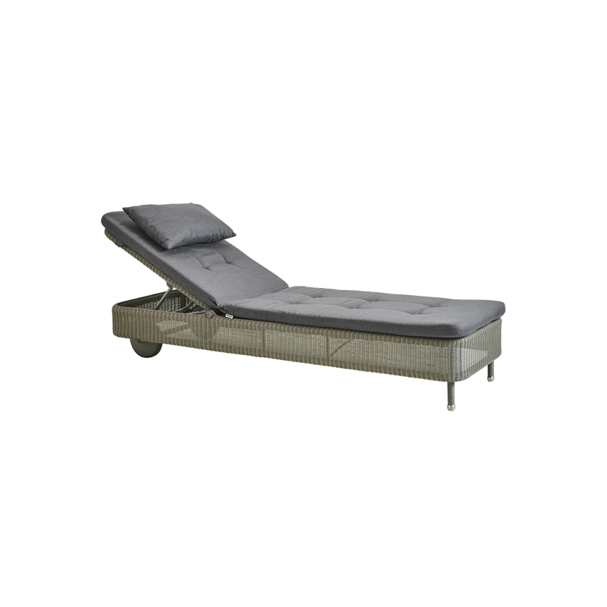 Elegance fabric chair