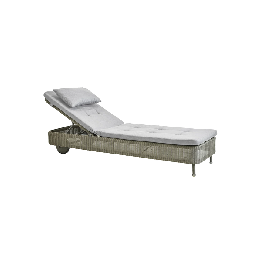 Elegance fabric chair