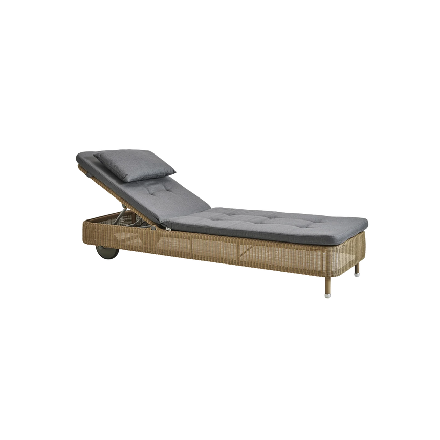 Elegance fabric chair