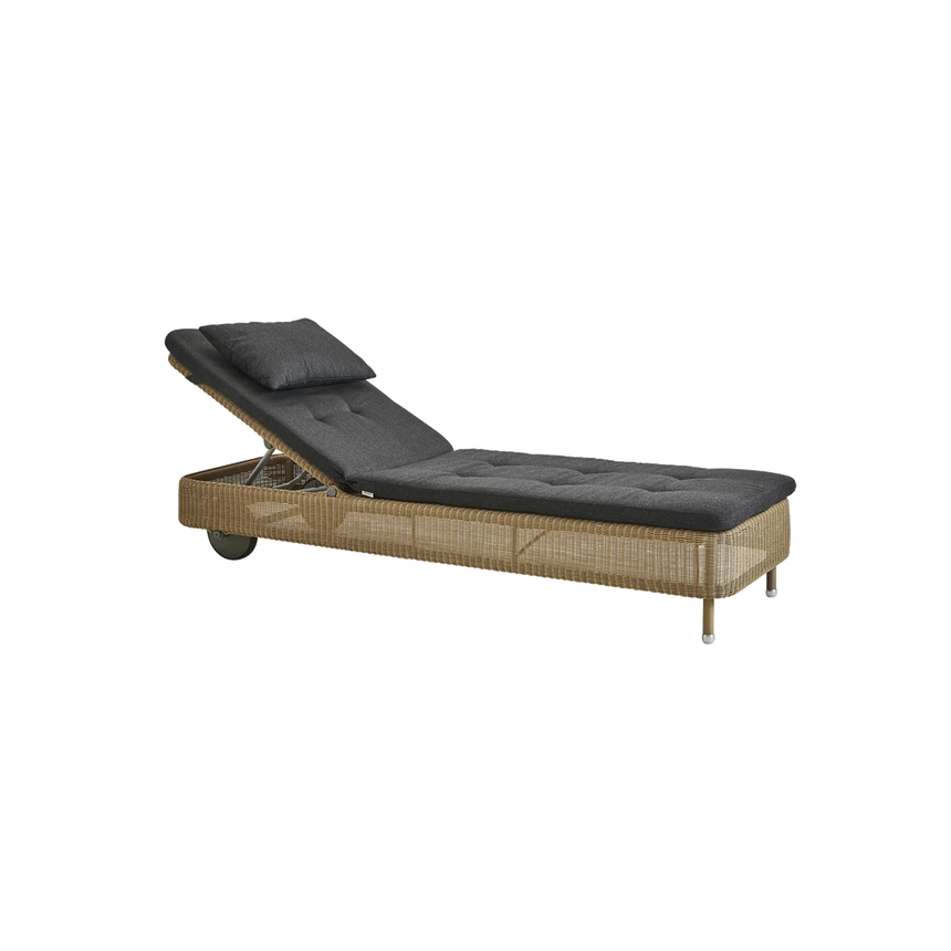 Elegance fabric chair