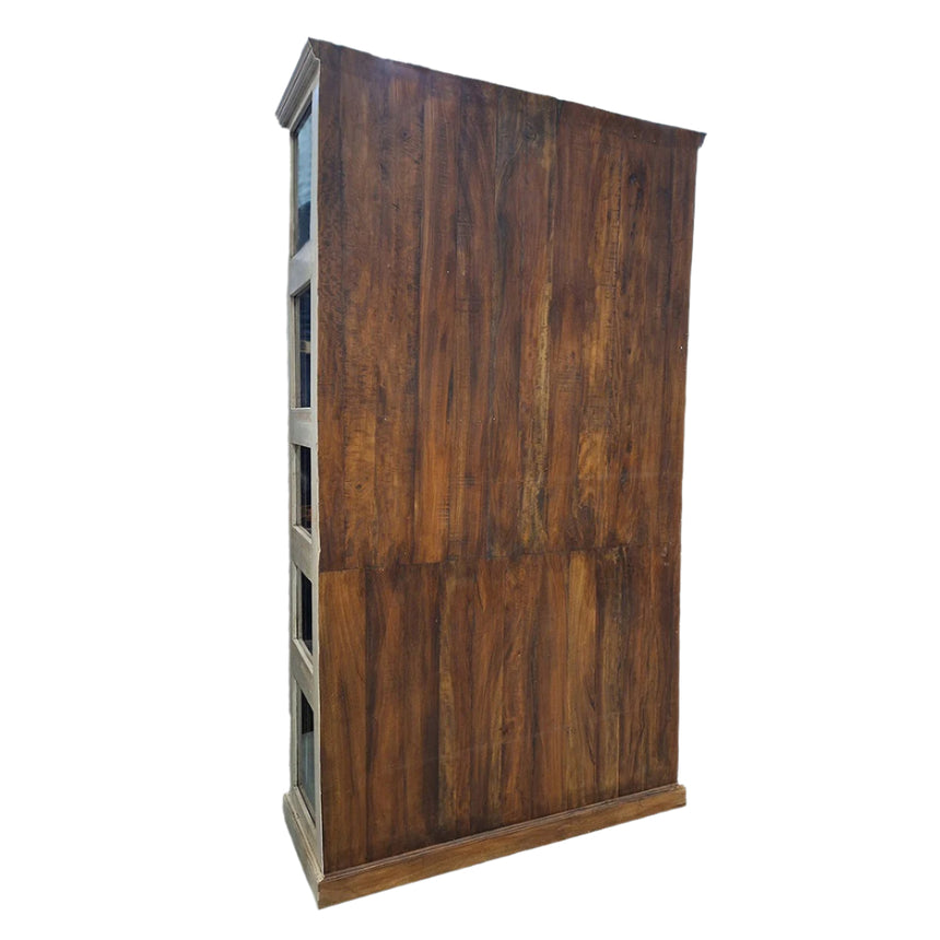 White wooden cabinet