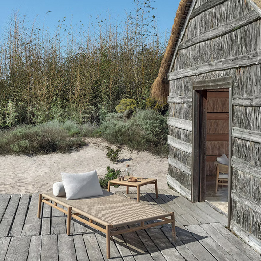 Kilt garden coffee table