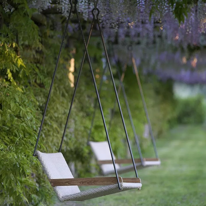 Kilt garden coffee table