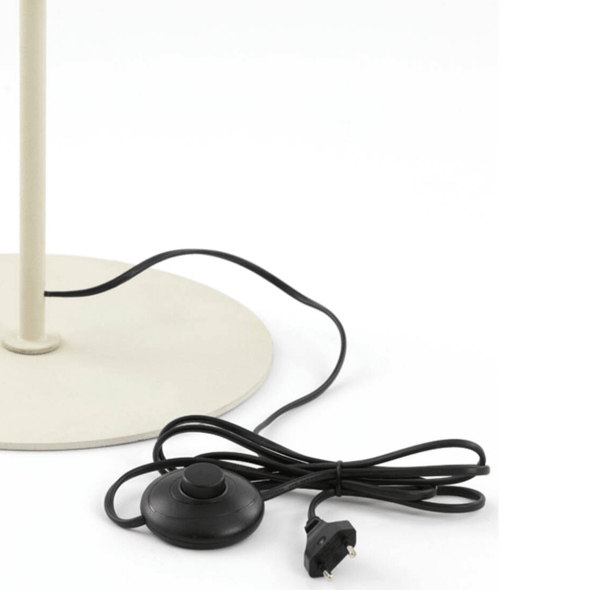 Espelo metal floor lamp