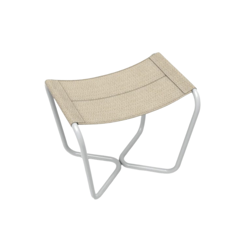 Sling garden footrest