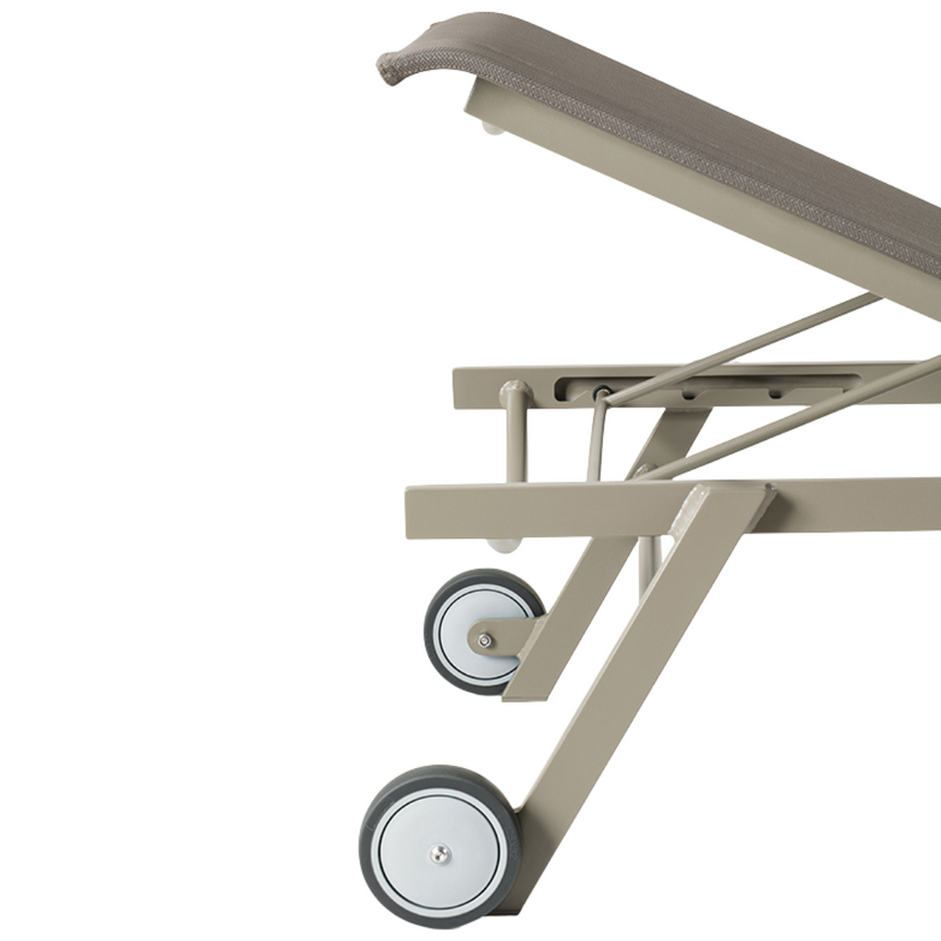 Kilt garden coffee table