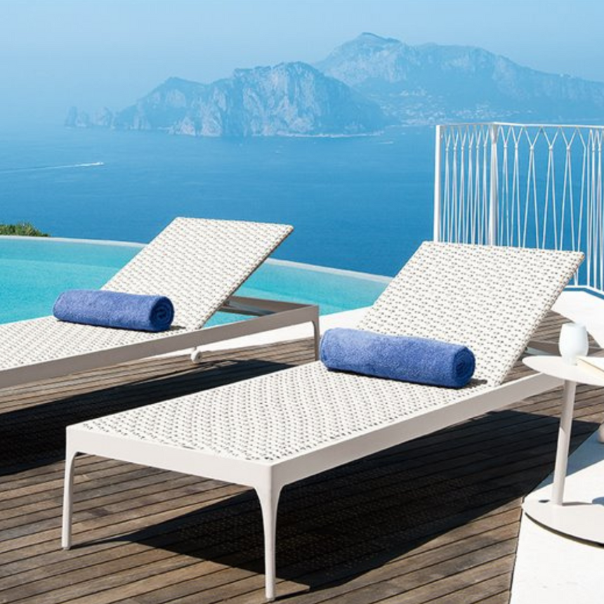 Kilt garden coffee table