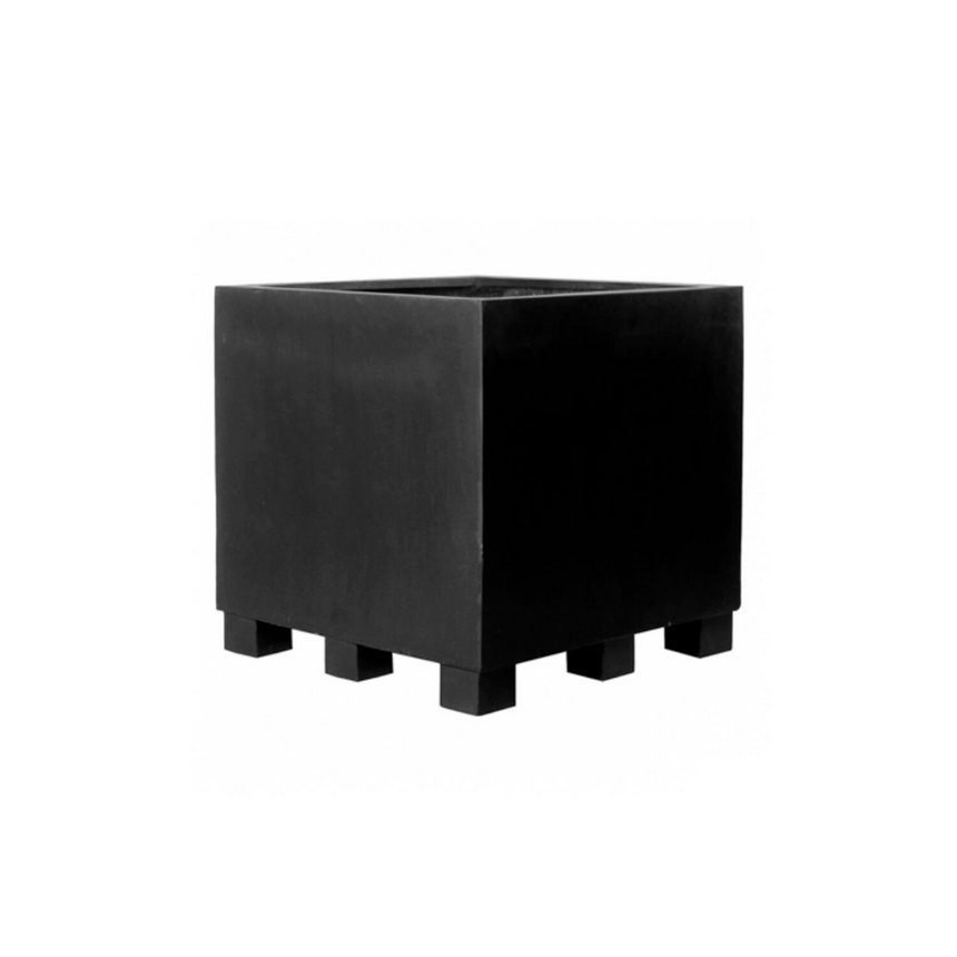Jumbo Feet stone planter 70x70