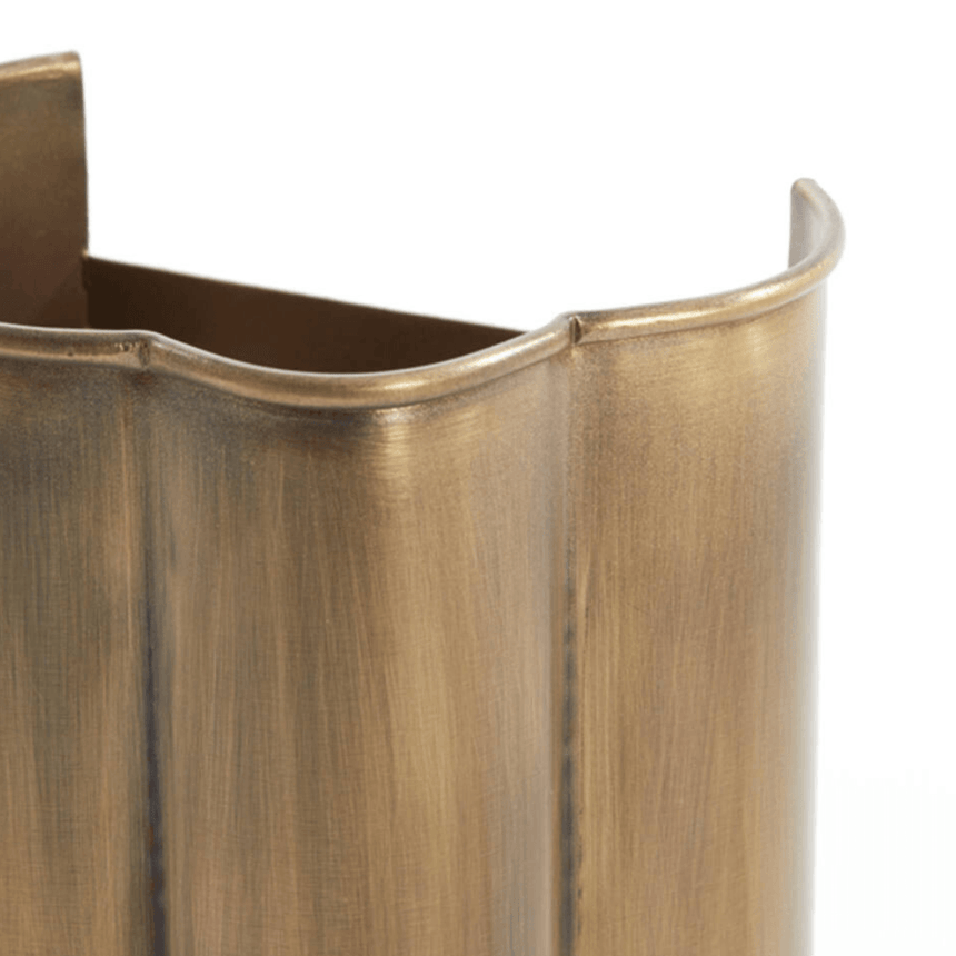 Fringe metal wall lamp