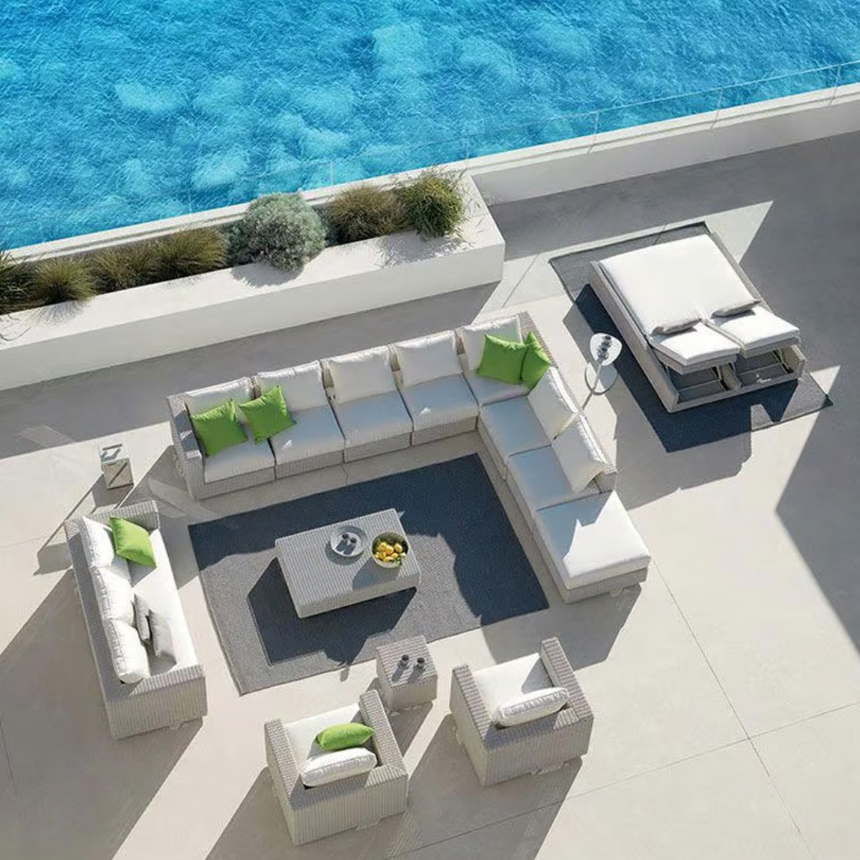 Kilt garden coffee table