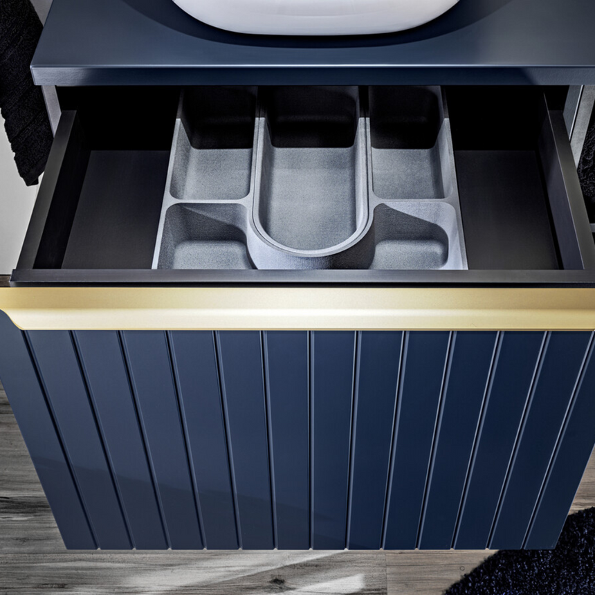 Baggy woven chenille pouf