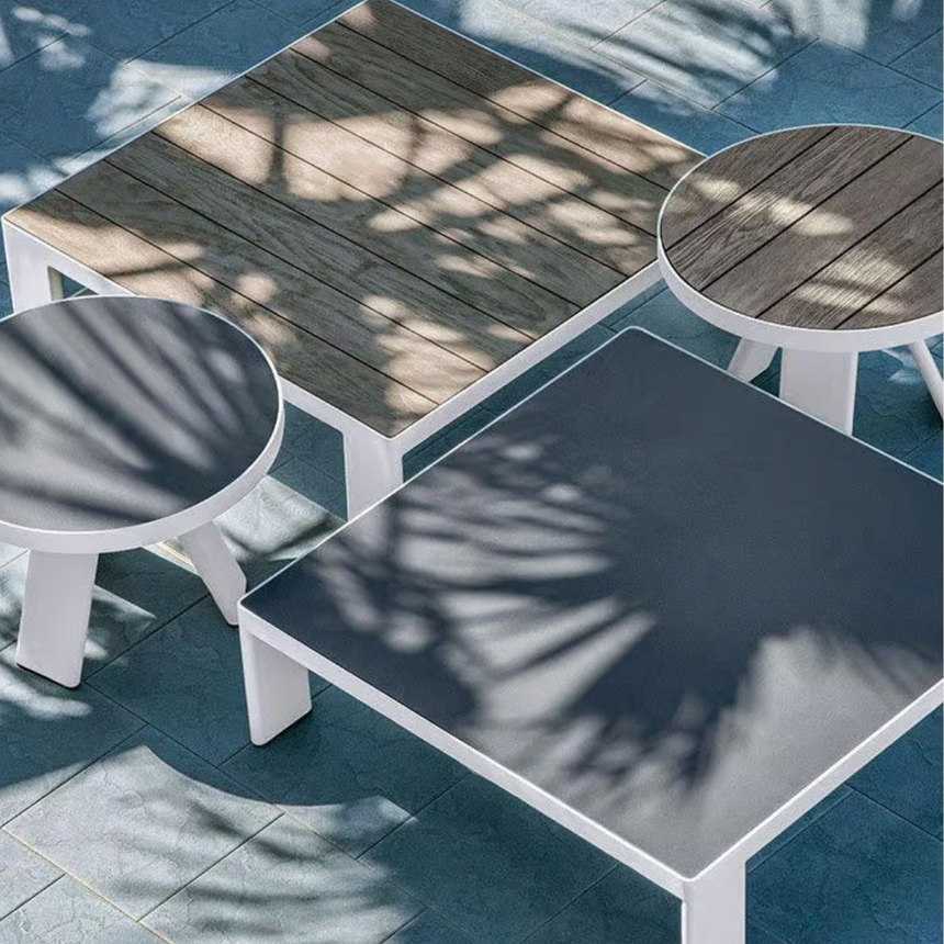 Esedra kerti dohányzóasztal