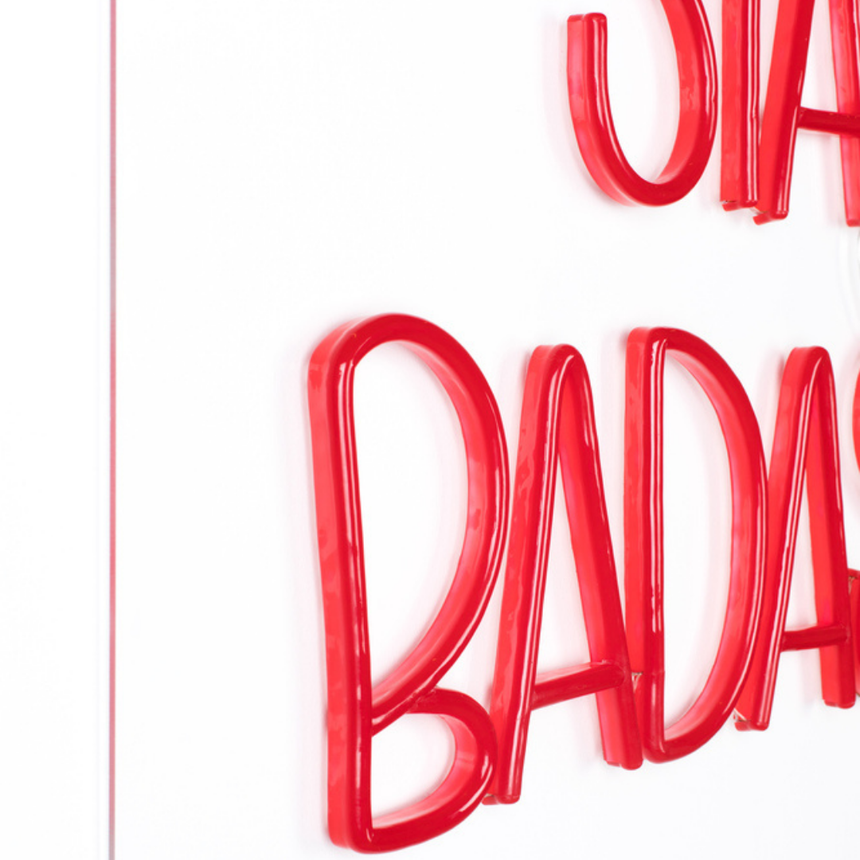 Badass PVC falilámpa