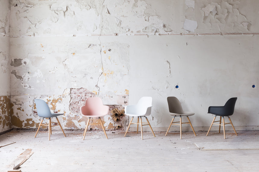 Albert Kuip karfás PP szék