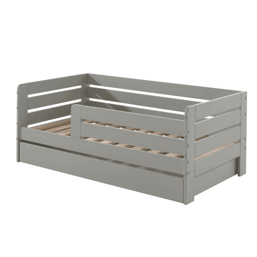 Peuterbed2 wooden children's bed, 70x140 with bed frame