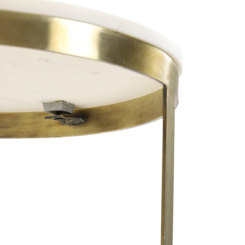 Perlato márvány lerakóasztal szettben