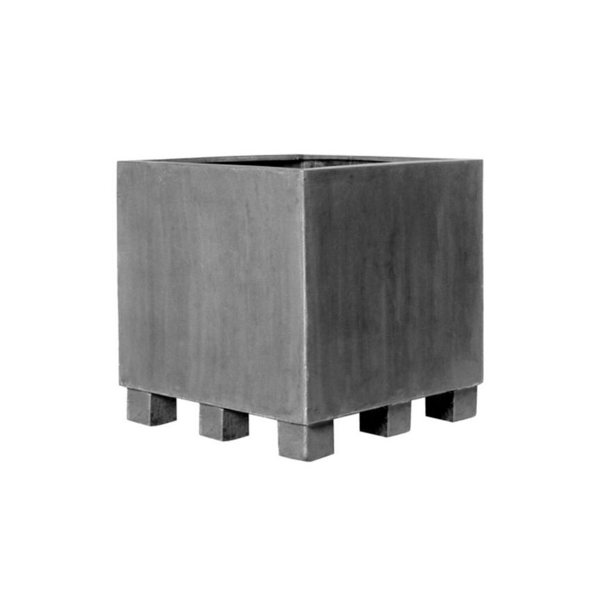 Jumbo Feet stone planter 90x90