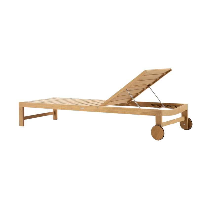 Kilt garden coffee table