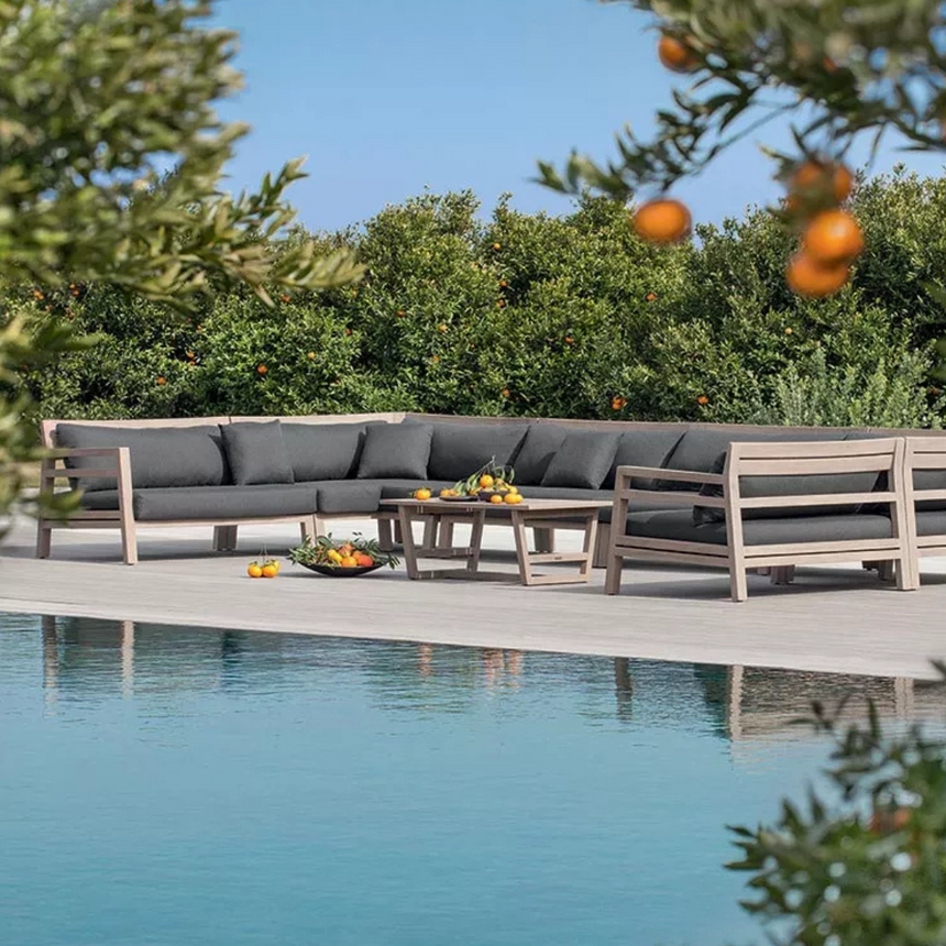 Kilt garden coffee table