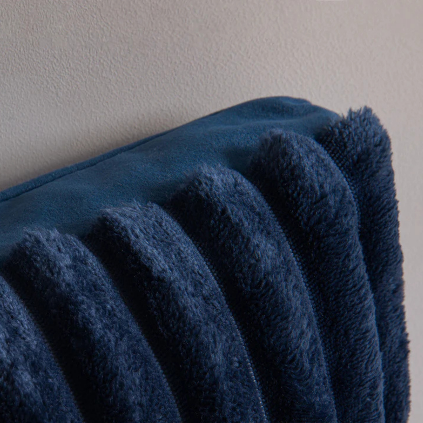 Stripy kordbársony párna