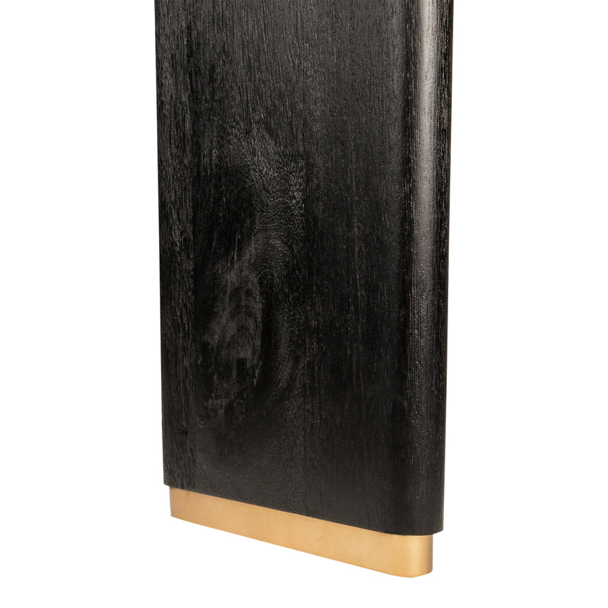 Liber fa étkezőasztal