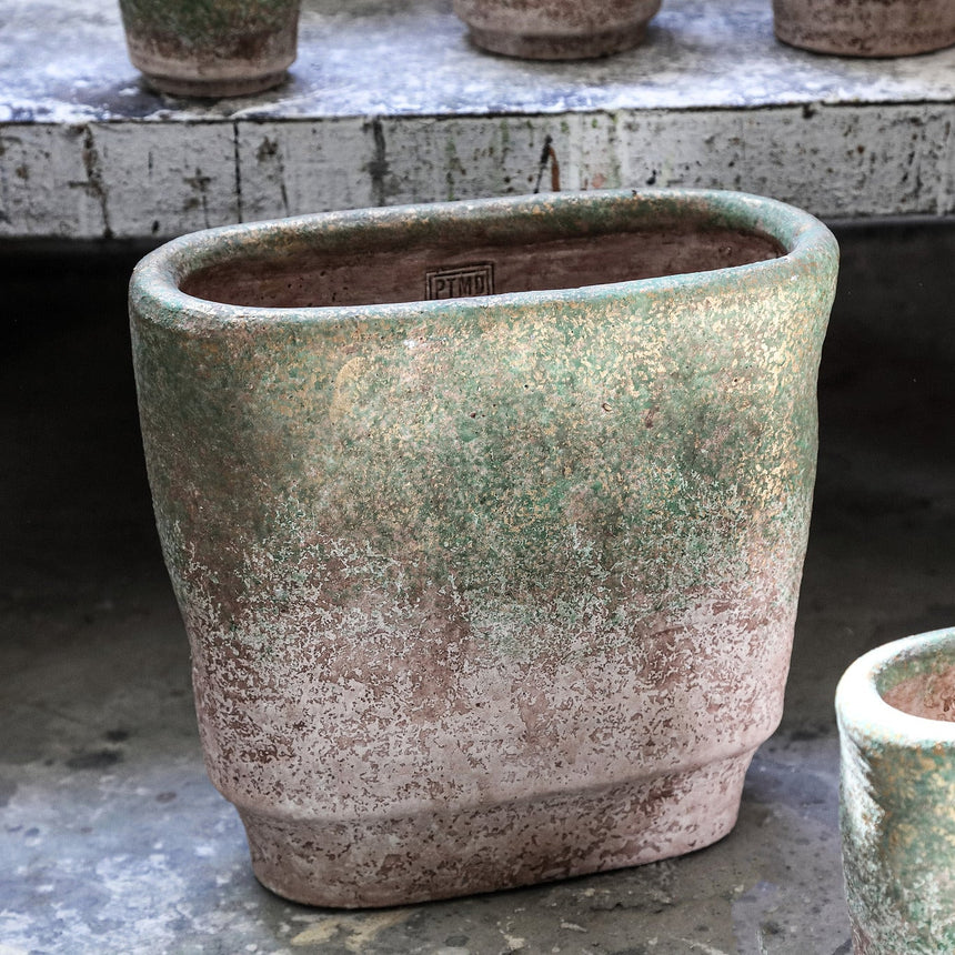 Noé beton virágtartó