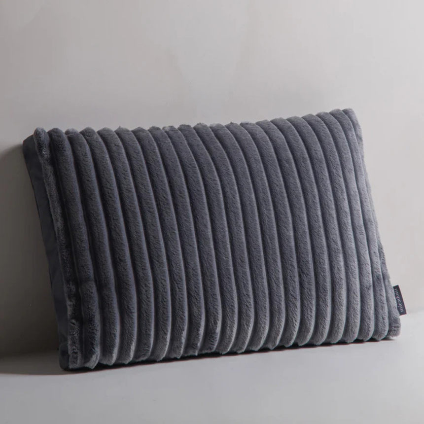 Stripy kordbársony párna